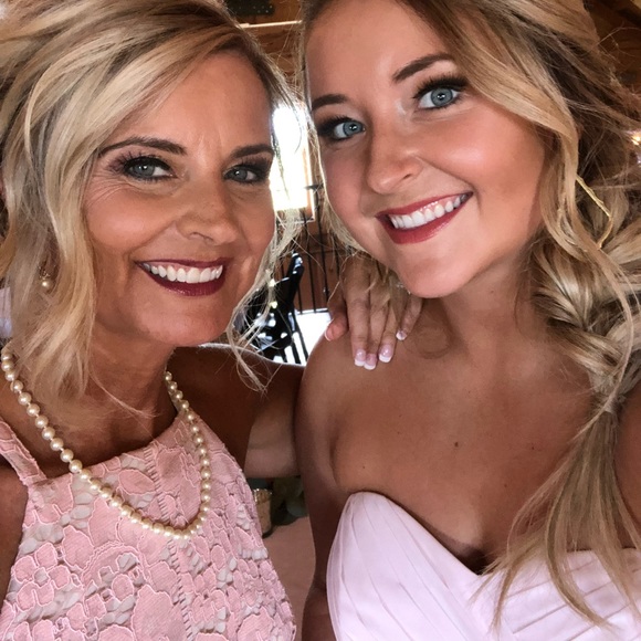 Meet your Posher, Traci - Picture 1 of 1